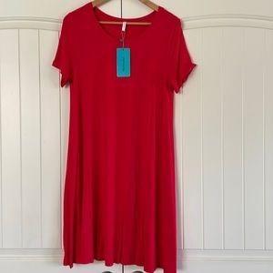 Women’s short sleeve, red T-shirt, dress size large